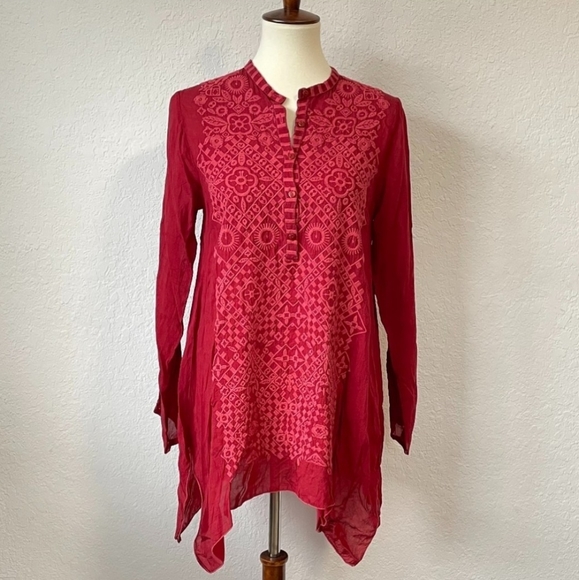 Johnny was RONA TUNIC - Picture 6 of 6